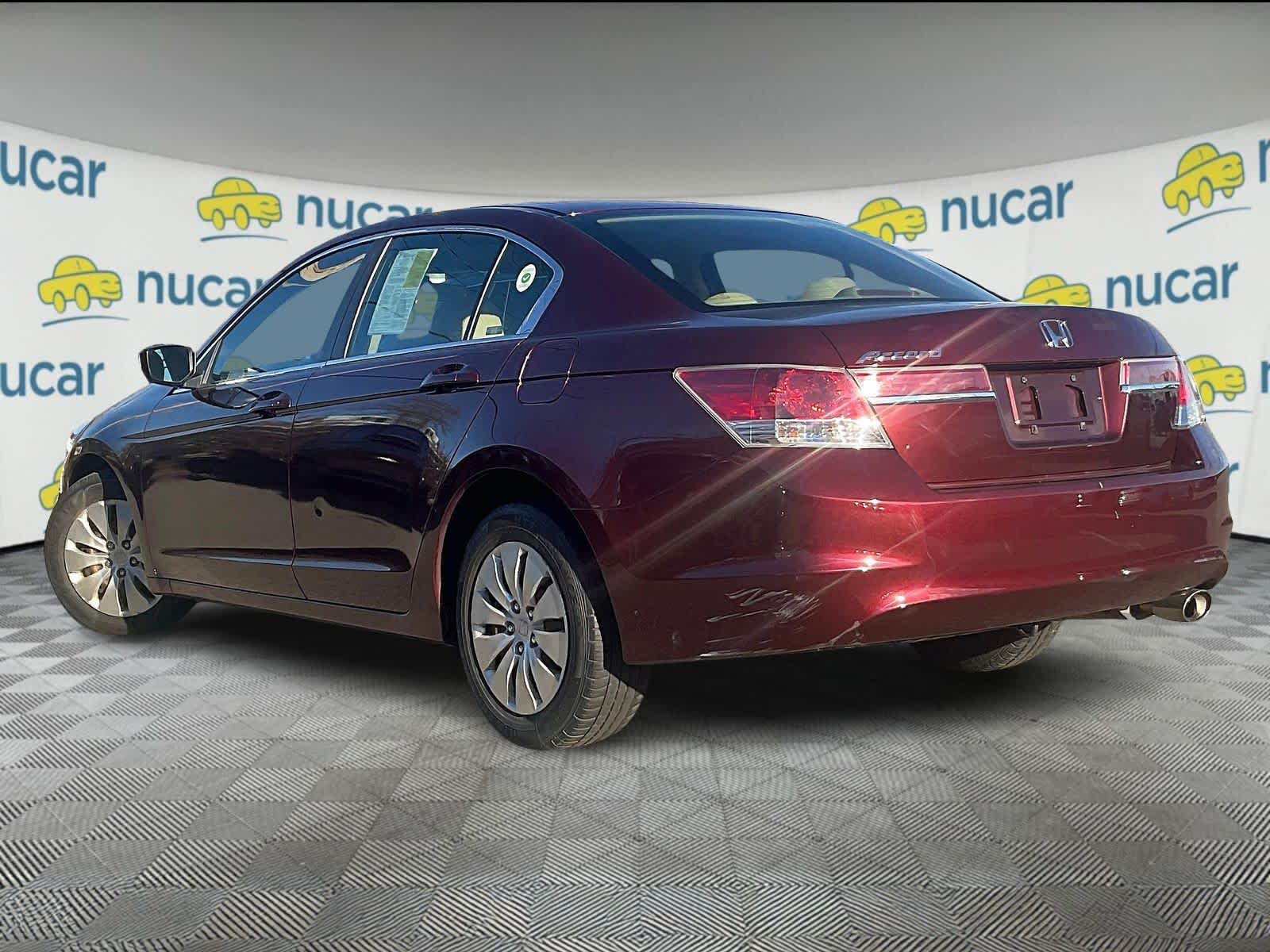 2011 Honda Accord LX - Photo 4