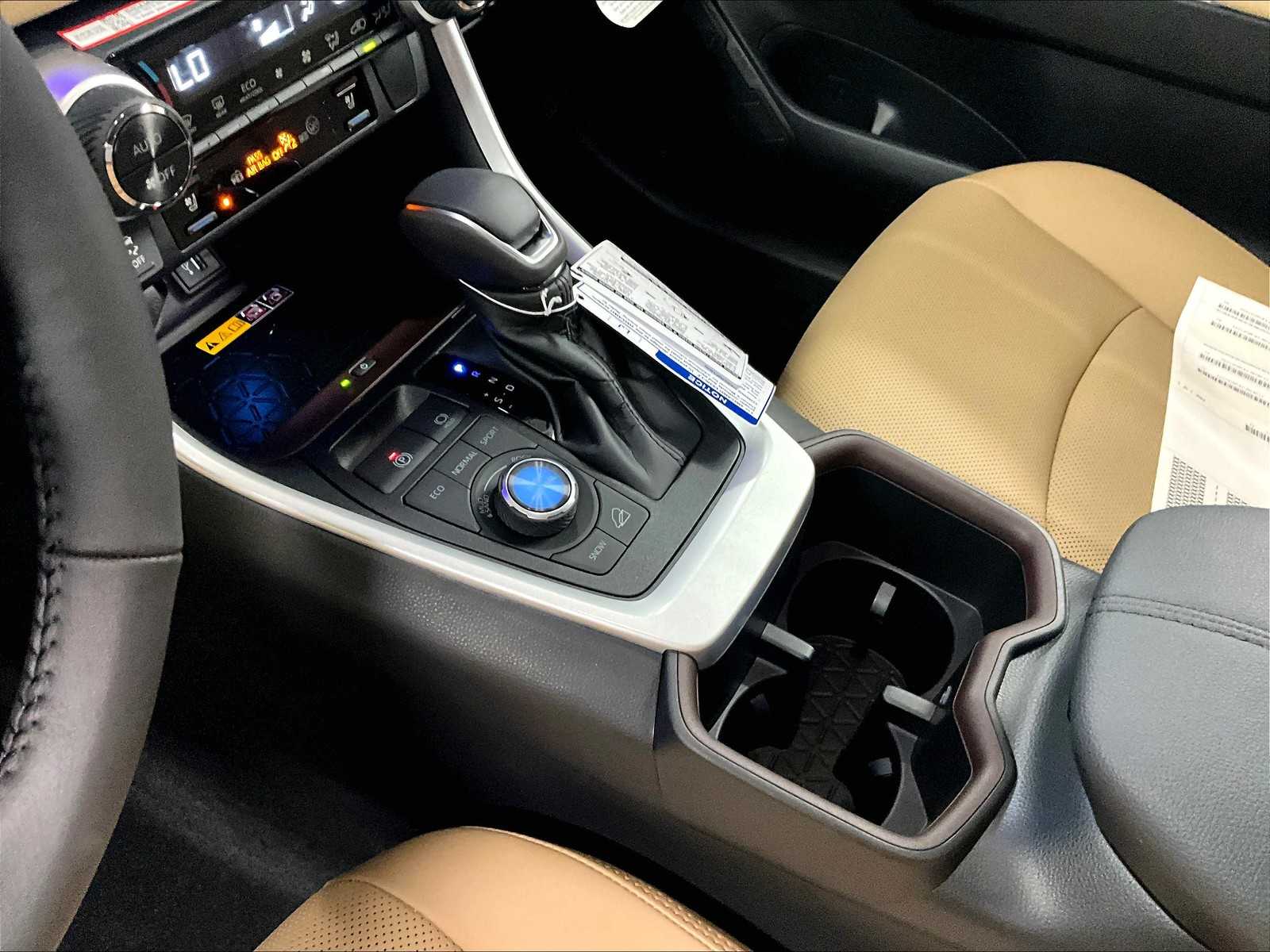 2025 Toyota RAV4 Limited - Photo 14