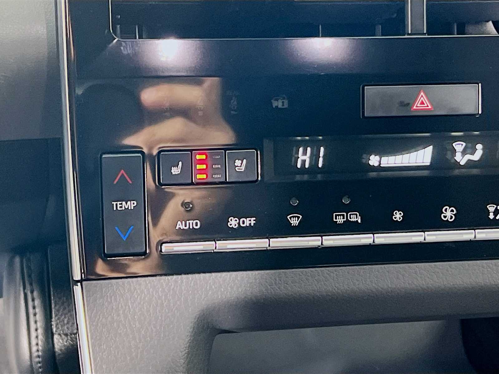 2019 Toyota Avalon Limited - Photo 21