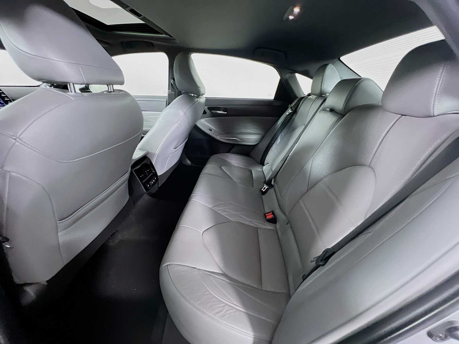 2019 Toyota Avalon Limited - Photo 26