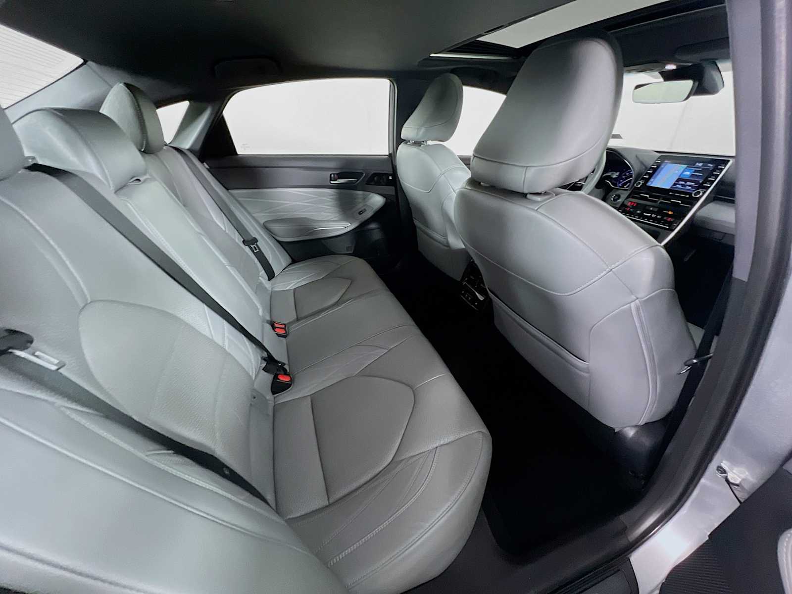 2019 Toyota Avalon Limited - Photo 28