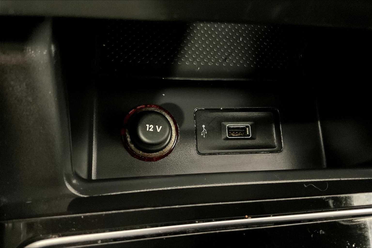 2019 Volkswagen Passat 2.0T SE R-Line - Photo 27