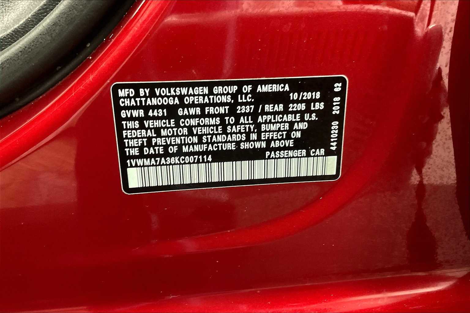 2019 Volkswagen Passat 2.0T SE R-Line - Photo 36