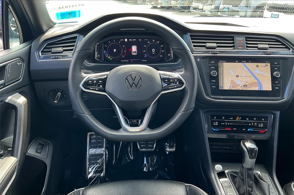 2022 Volkswagen Tiguan 2.0T SEL R-Line - Photo 16