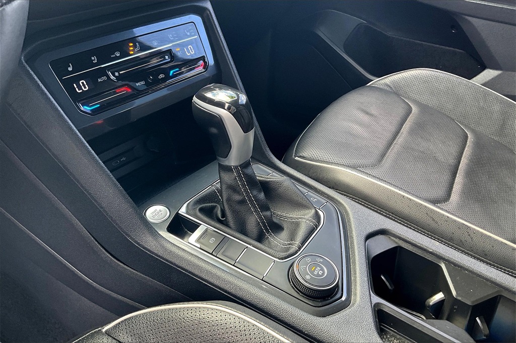 2022 Volkswagen Tiguan 2.0T SEL R-Line - Photo 19