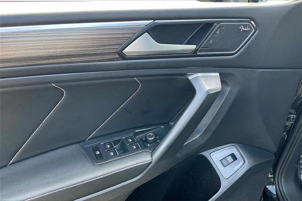 2022 Volkswagen Tiguan 2.0T SEL R-Line - Photo 38