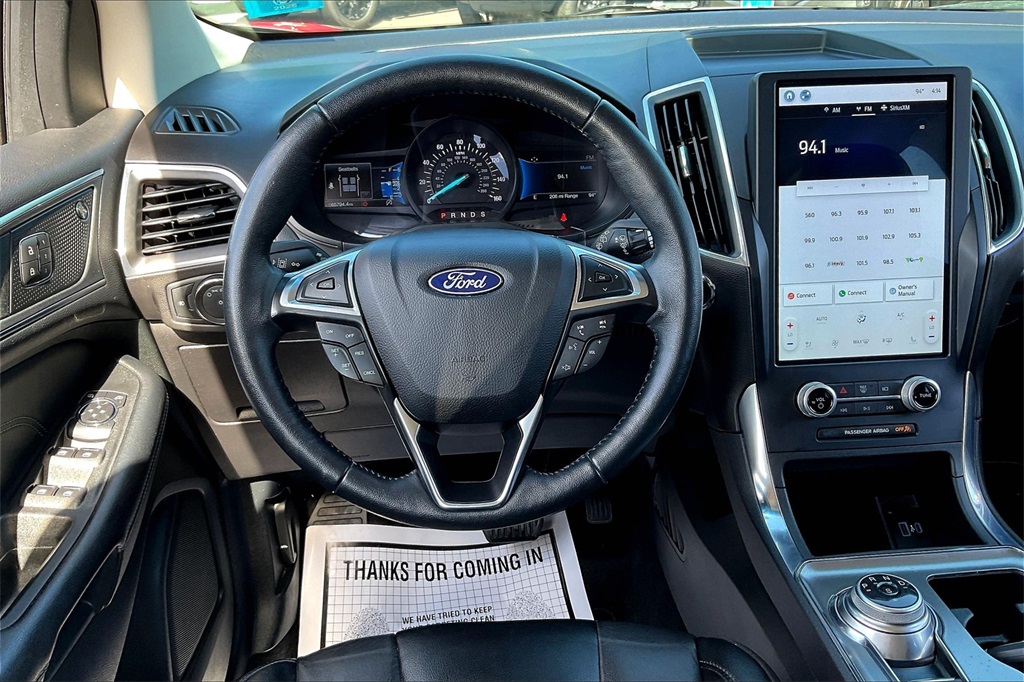 2022 Ford Edge Titanium - Photo 16