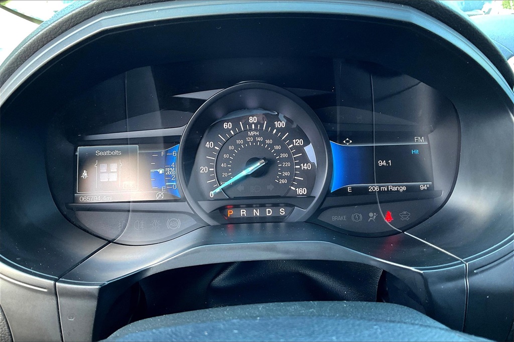 2022 Ford Edge Titanium - Photo 23