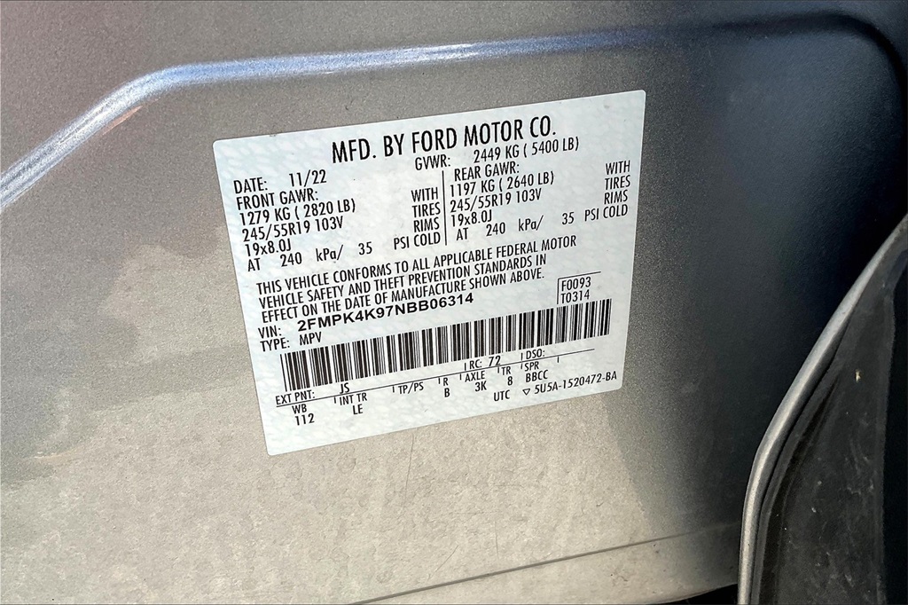 2022 Ford Edge Titanium - Photo 31