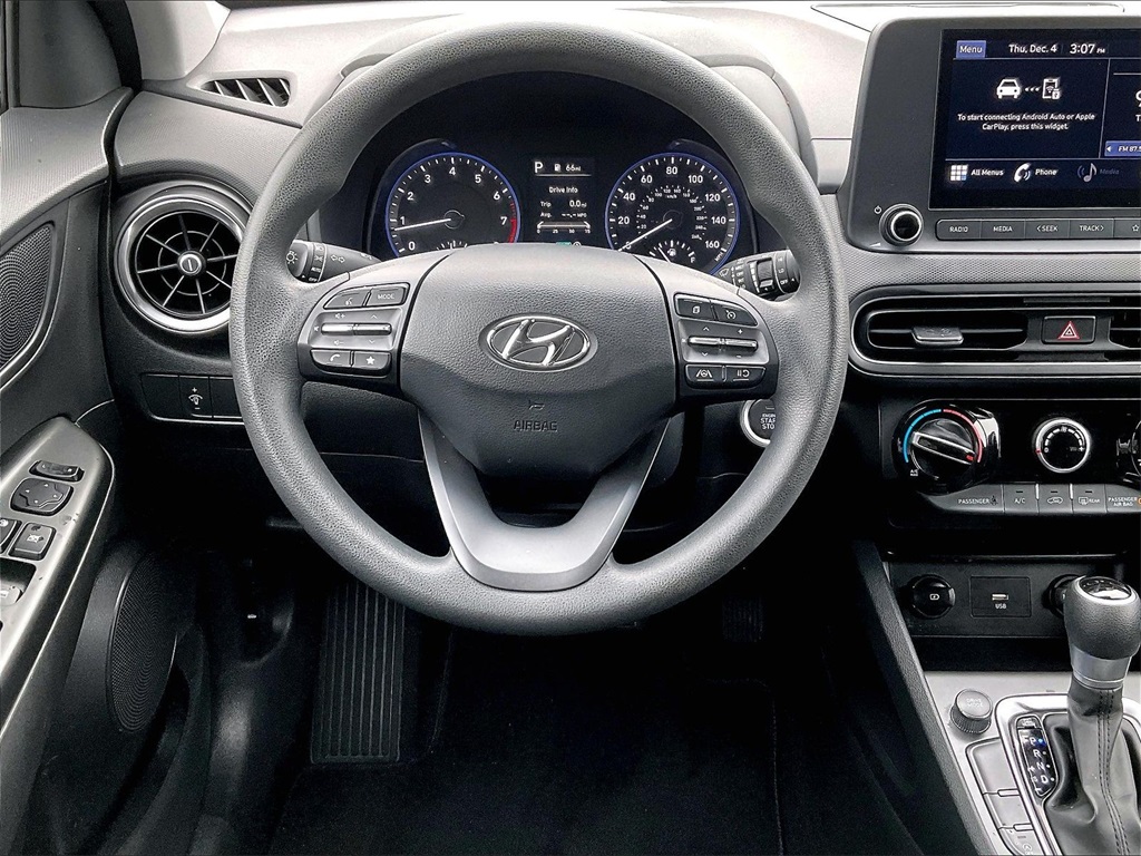 2022 Hyundai Kona SEL - Photo 16