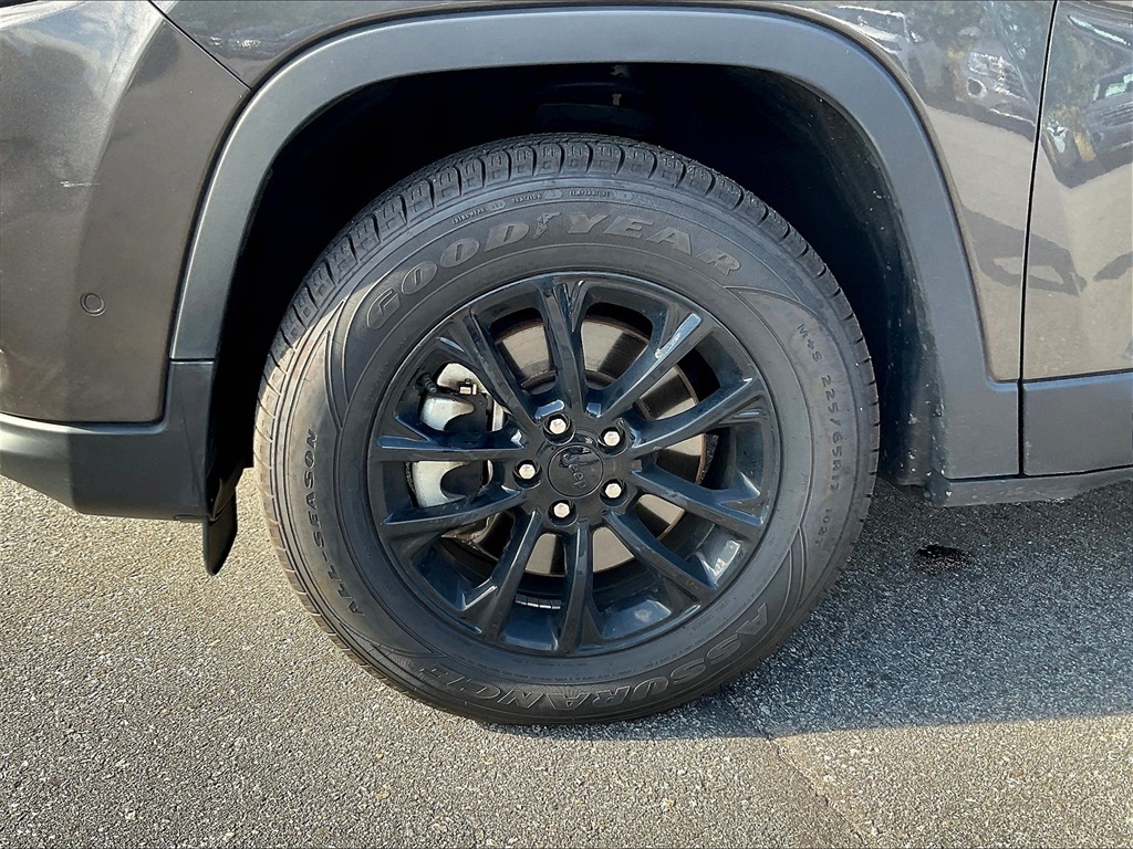 2023 Jeep Cherokee Altitude - Photo 7