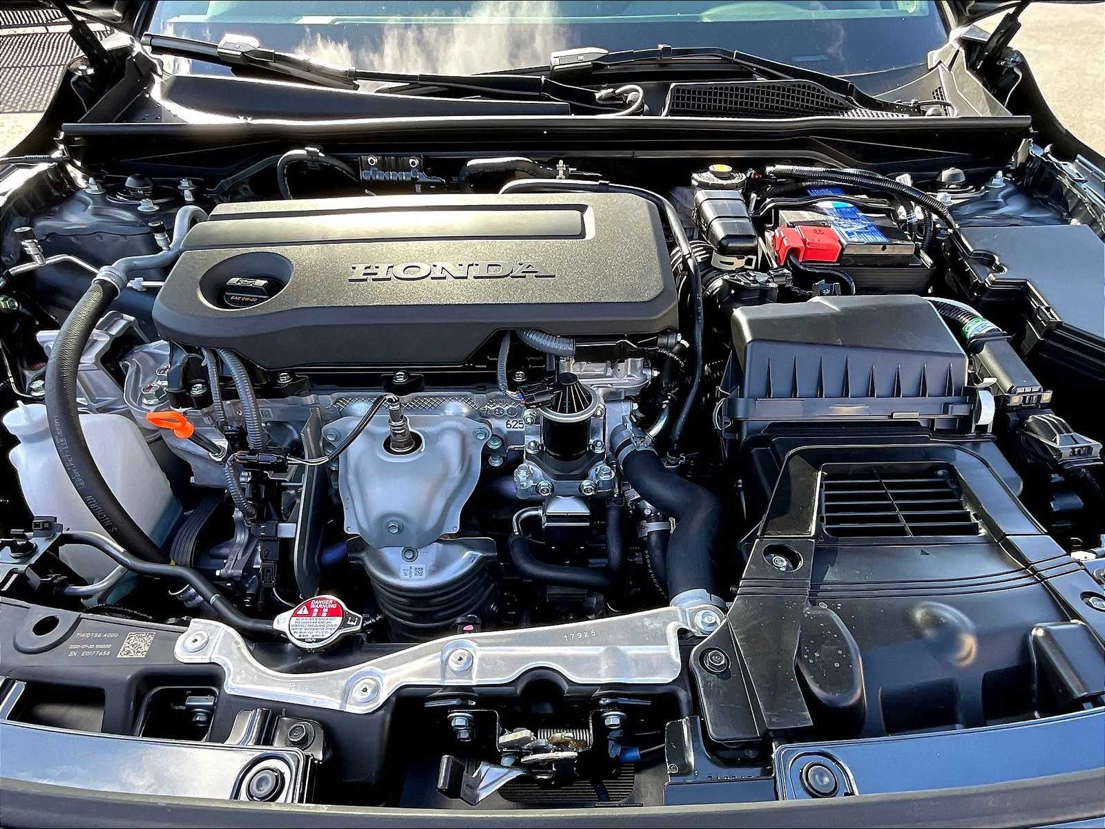 2026 Honda Civic Hatchback Sport - Photo 16
