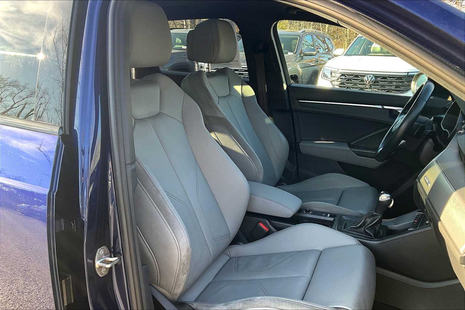 2022 Audi Q3 S line Premium - Photo 11