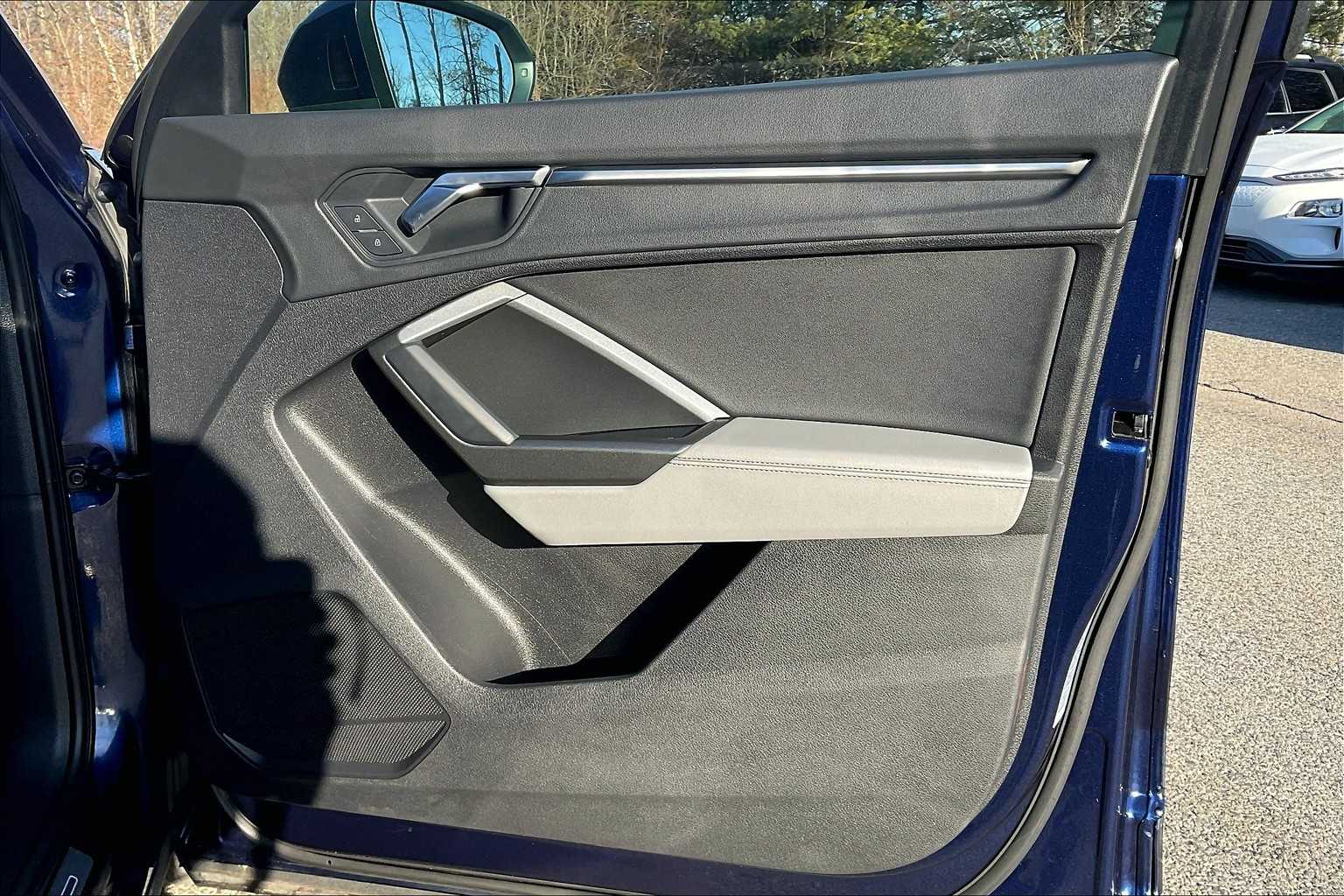 2022 Audi Q3 S line Premium - Photo 12