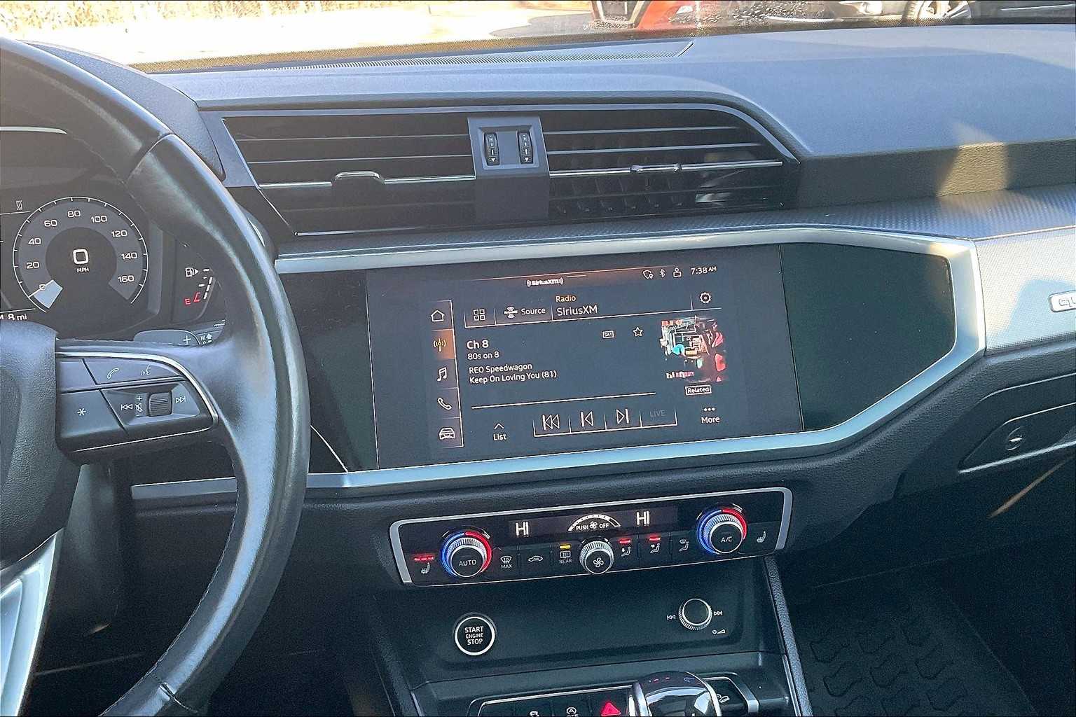 2022 Audi Q3 S line Premium - Photo 18