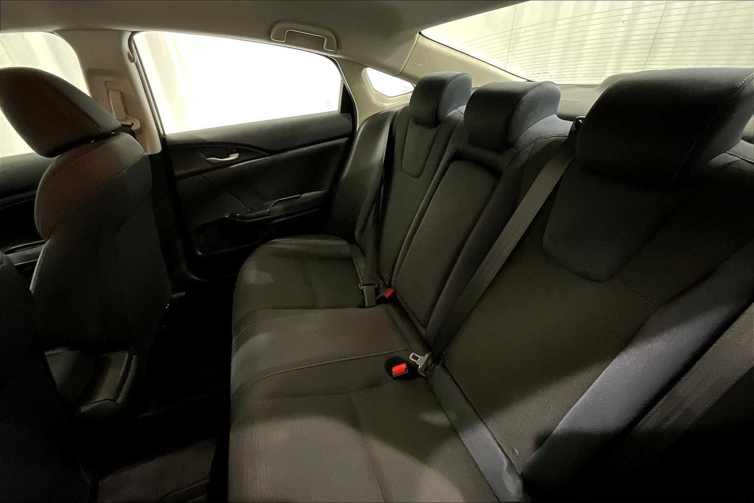 2021 Honda Insight EX - Photo 15