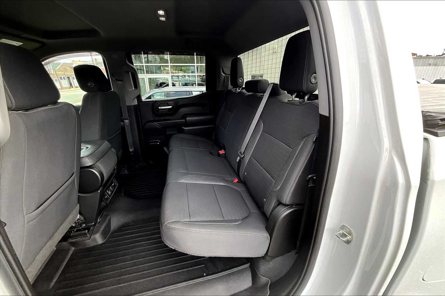 2022 Chevrolet Silverado 1500 LTD LT - Photo 15