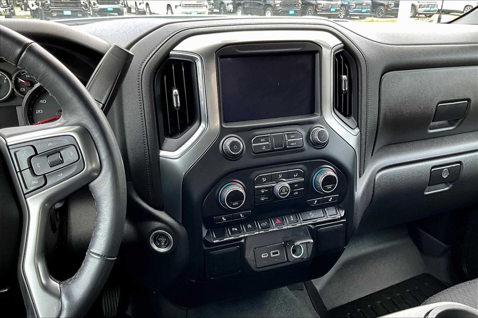 2022 Chevrolet Silverado 1500 LTD LT - Photo 18
