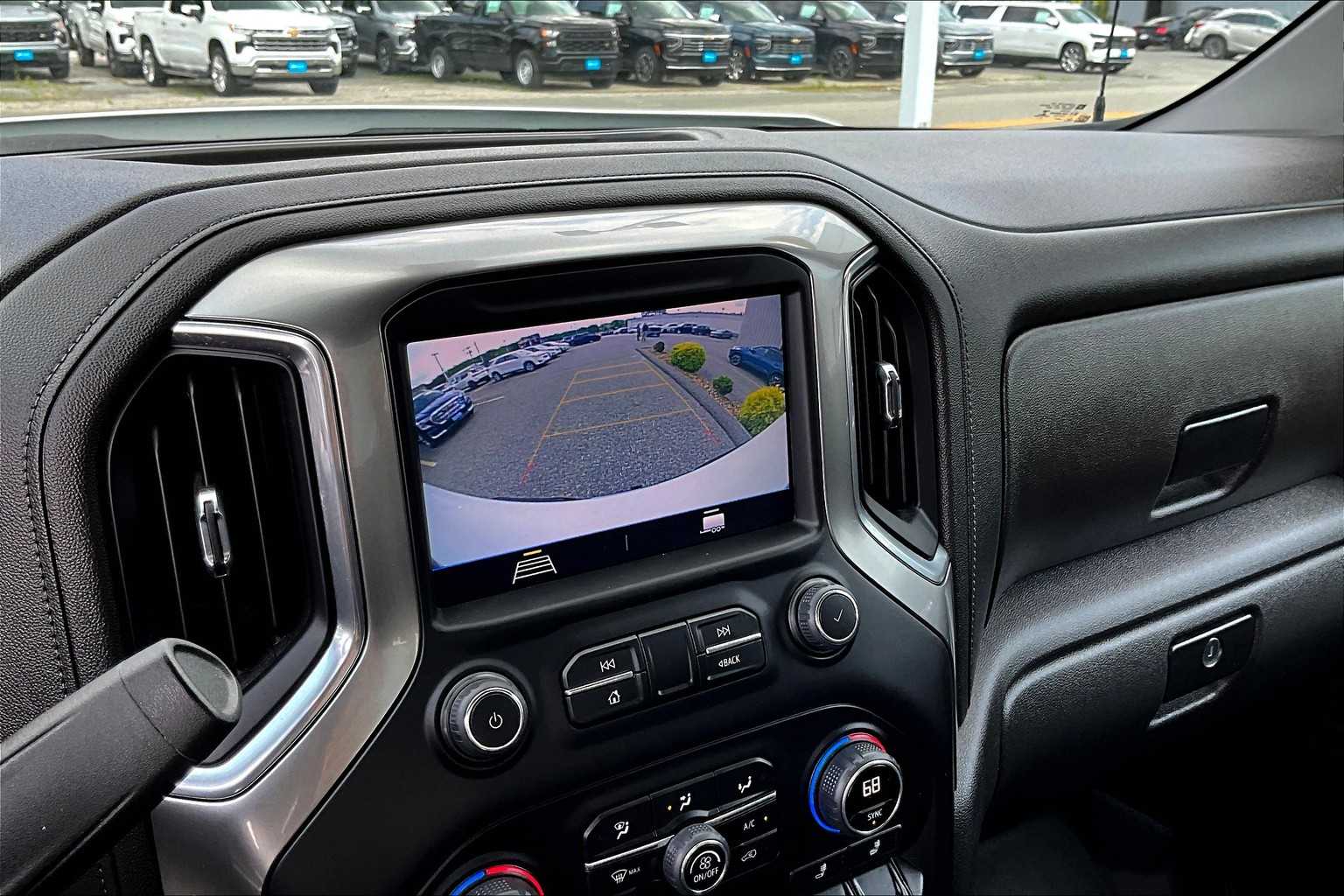 2022 Chevrolet Silverado 1500 LTD LT - Photo 19