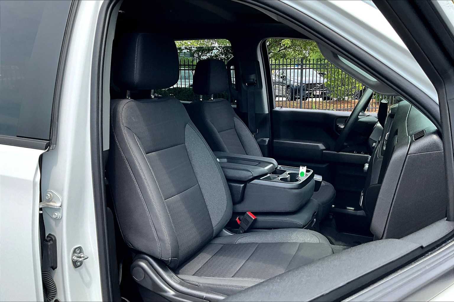 2024 Chevrolet Silverado 1500 Custom - Photo 11
