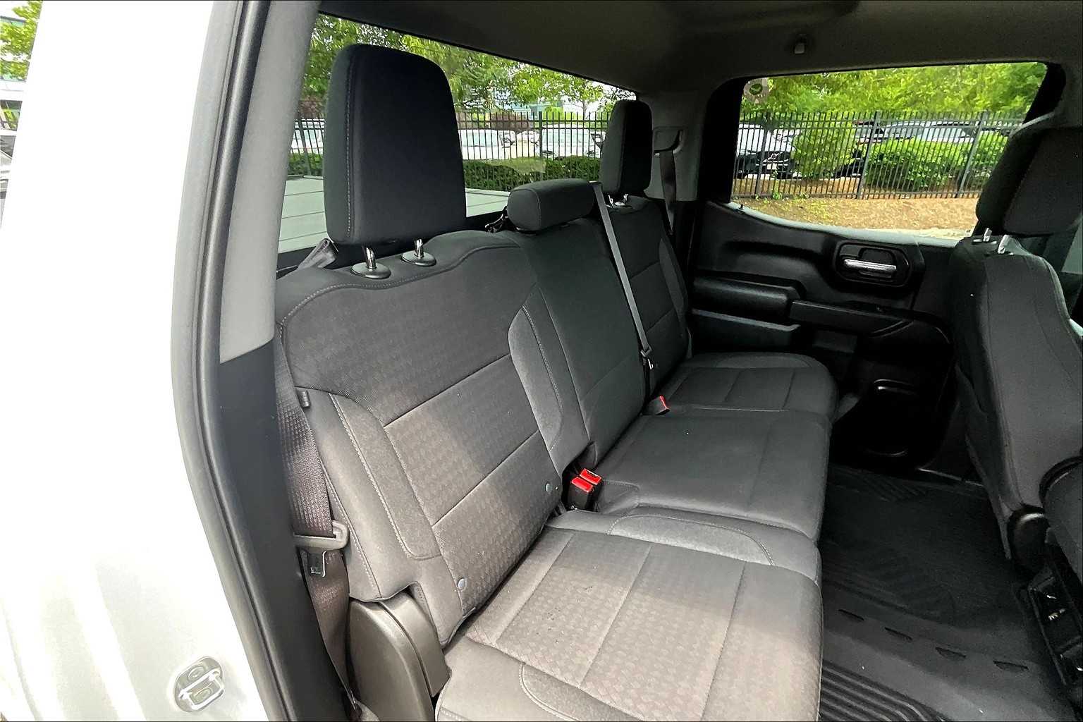 2024 Chevrolet Silverado 1500 Custom - Photo 16