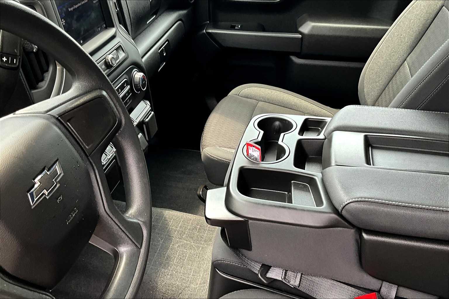 2024 Chevrolet Silverado 1500 Custom - Photo 20