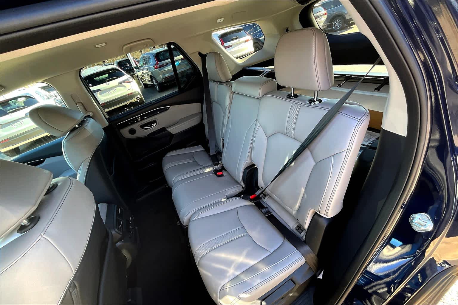 2025 Honda Pilot EX-L - Photo 15