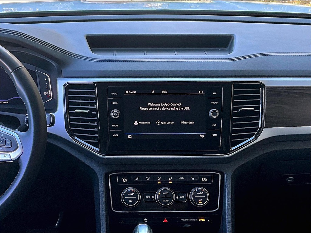 2022 Volkswagen Atlas 3.6L V6 SE w/Technology - Photo 19