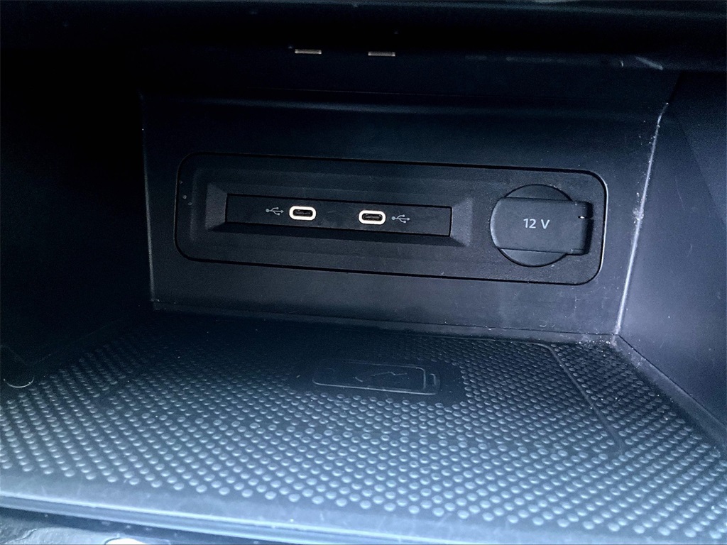 2022 Volkswagen Atlas 3.6L V6 SE w/Technology - Photo 28