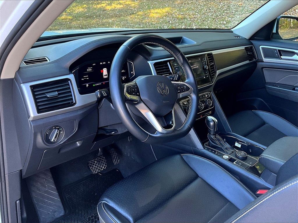 2022 Volkswagen Atlas 3.6L V6 SE w/Technology - Photo 8