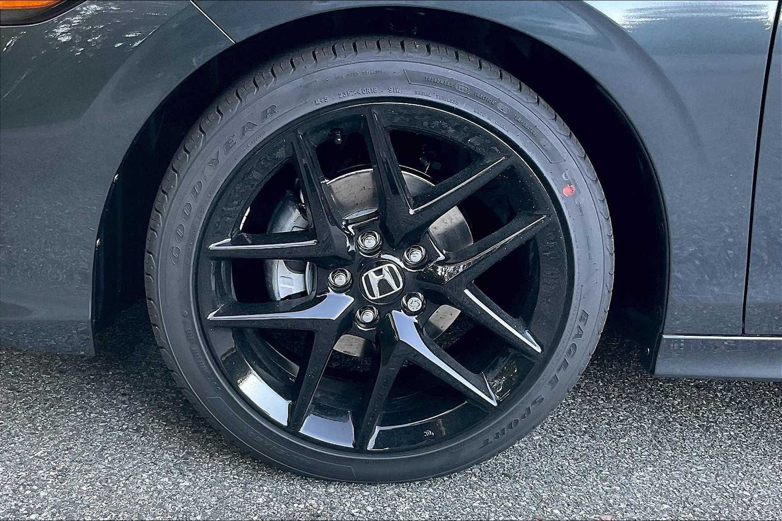 2026 Honda Civic Sport - Photo 8