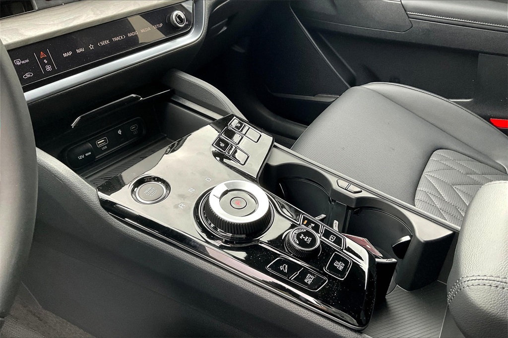 2025 Kia Sportage Plug-In Hybrid X-Line - Photo 14
