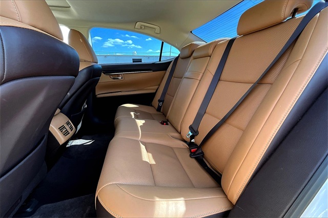 2018 Lexus ES 350 - Photo 14