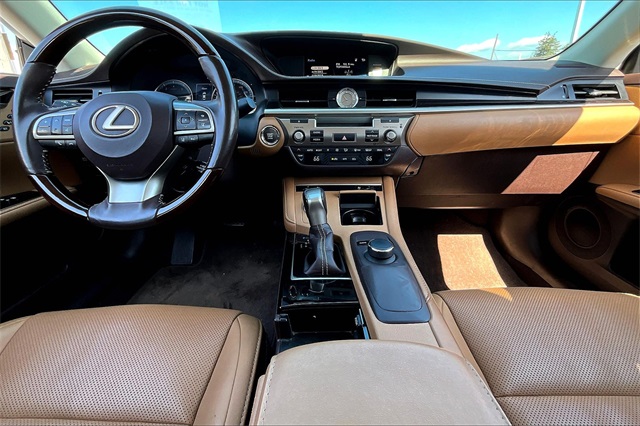 2018 Lexus ES 350 - Photo 20