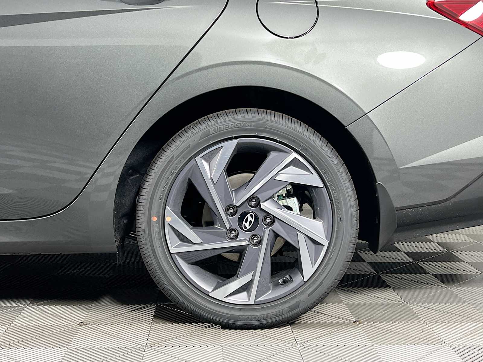 2025 Hyundai Elantra Hybrid SEL Sport - Photo 19