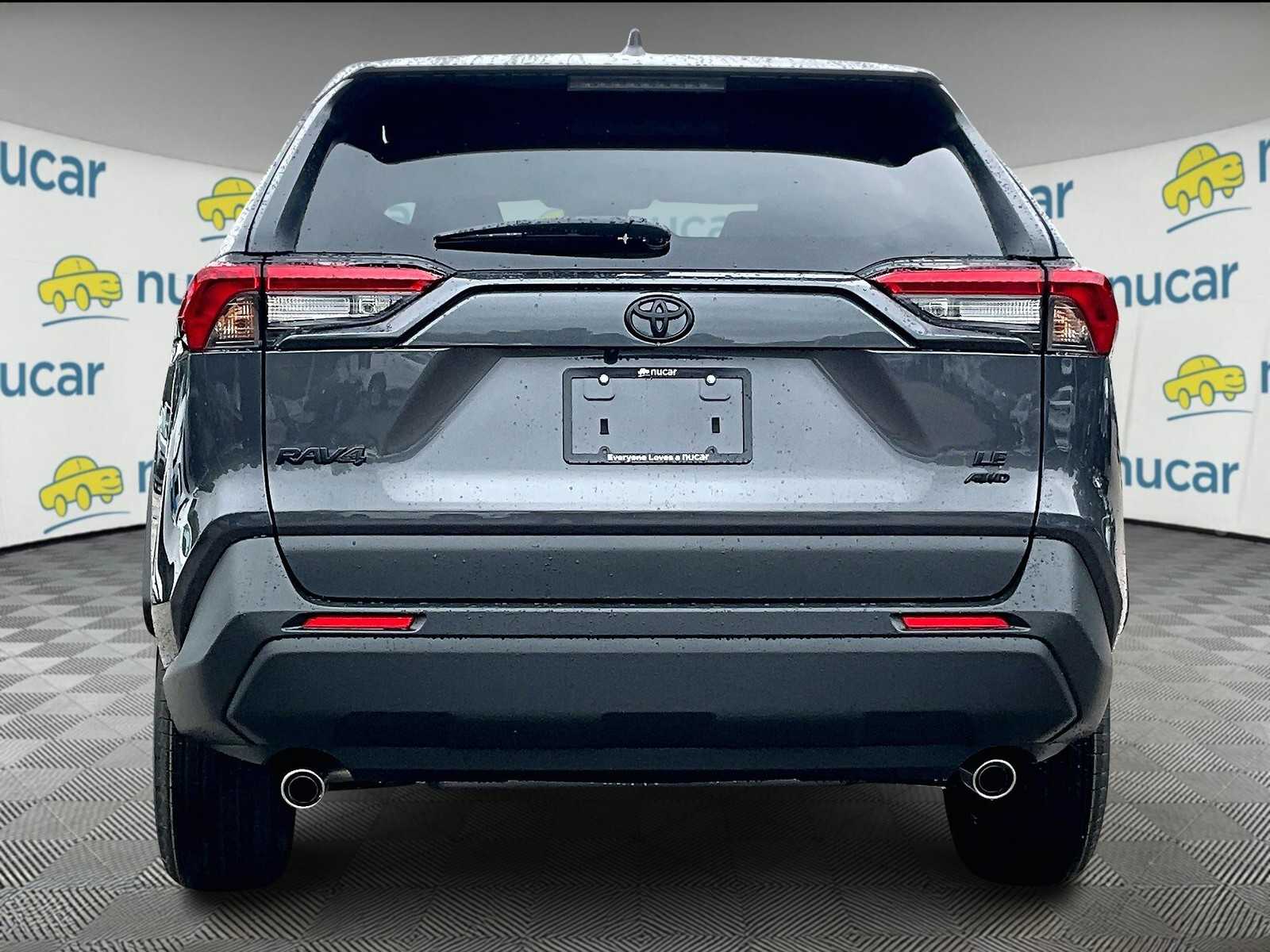 2025 Toyota RAV4 LE - Photo 6