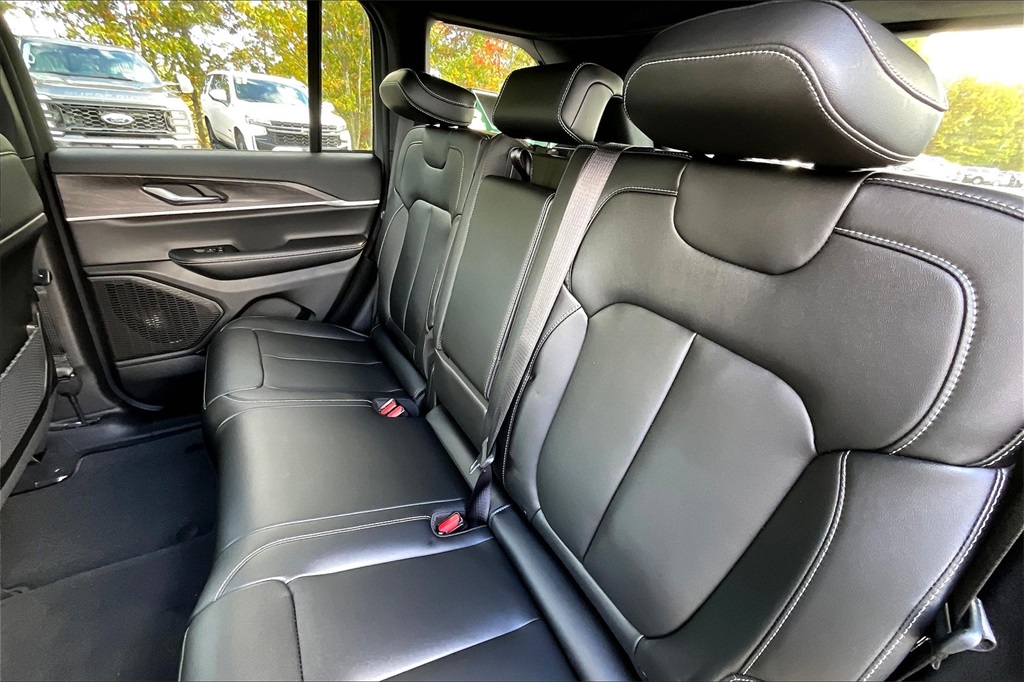 2025 Jeep Grand Cherokee Limited - Photo 15