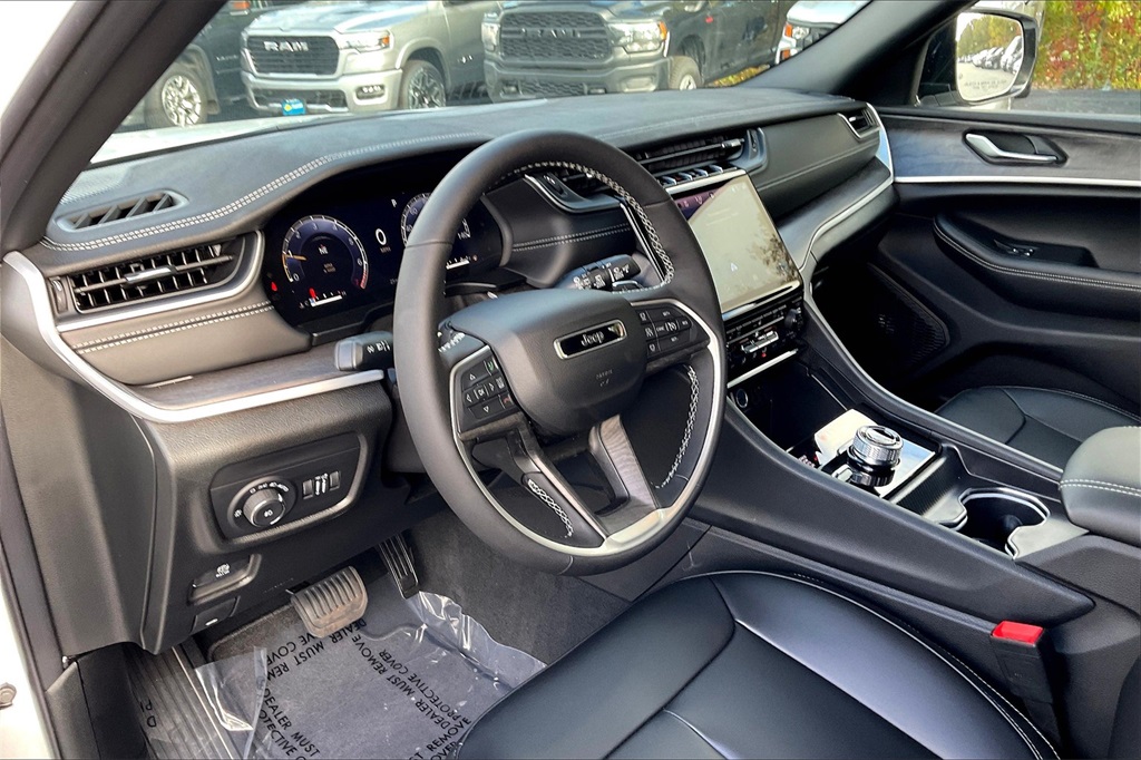 2025 Jeep Grand Cherokee Limited - Photo 9