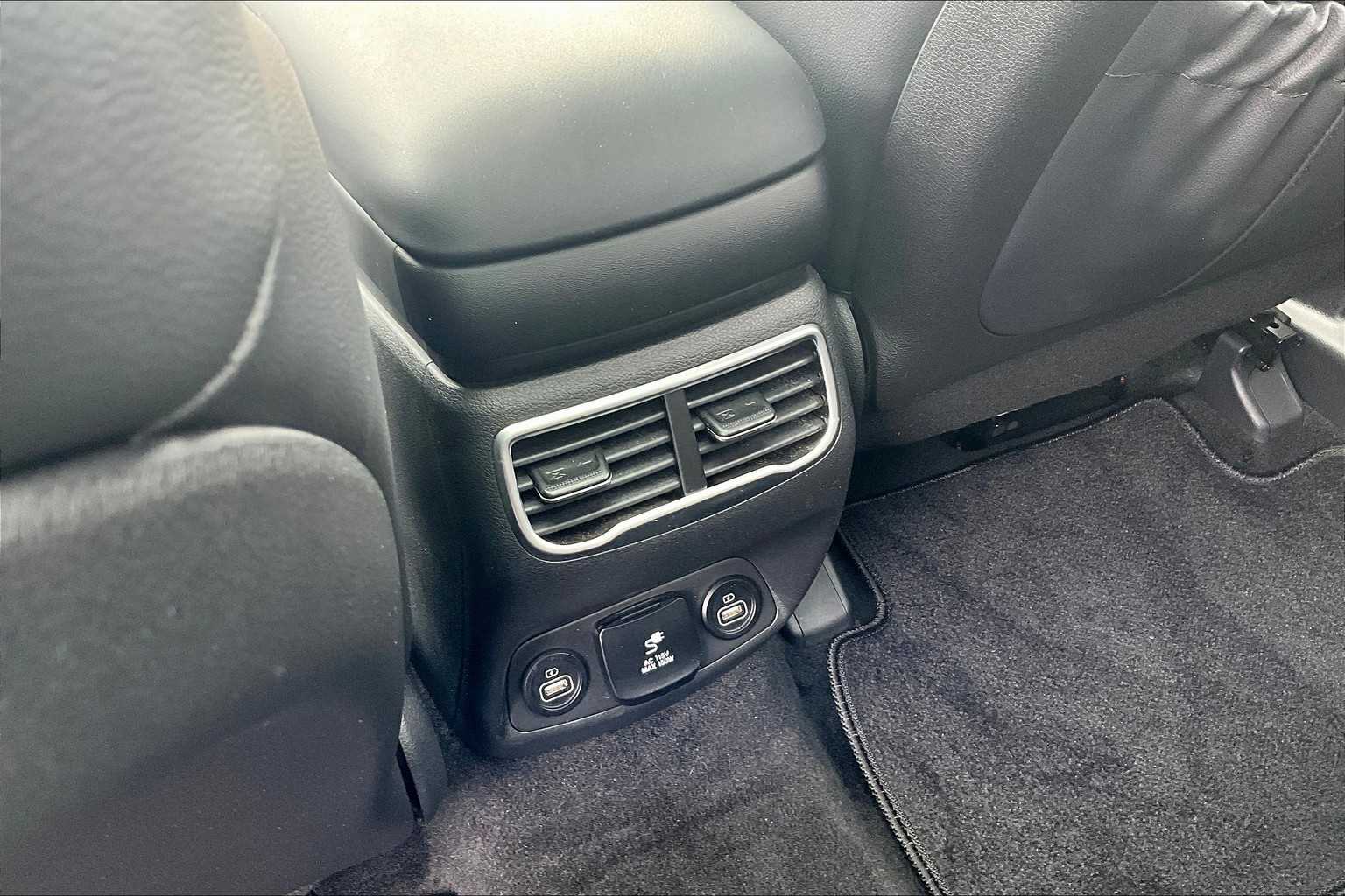 2021 Hyundai Santa Fe Limited - Photo 28