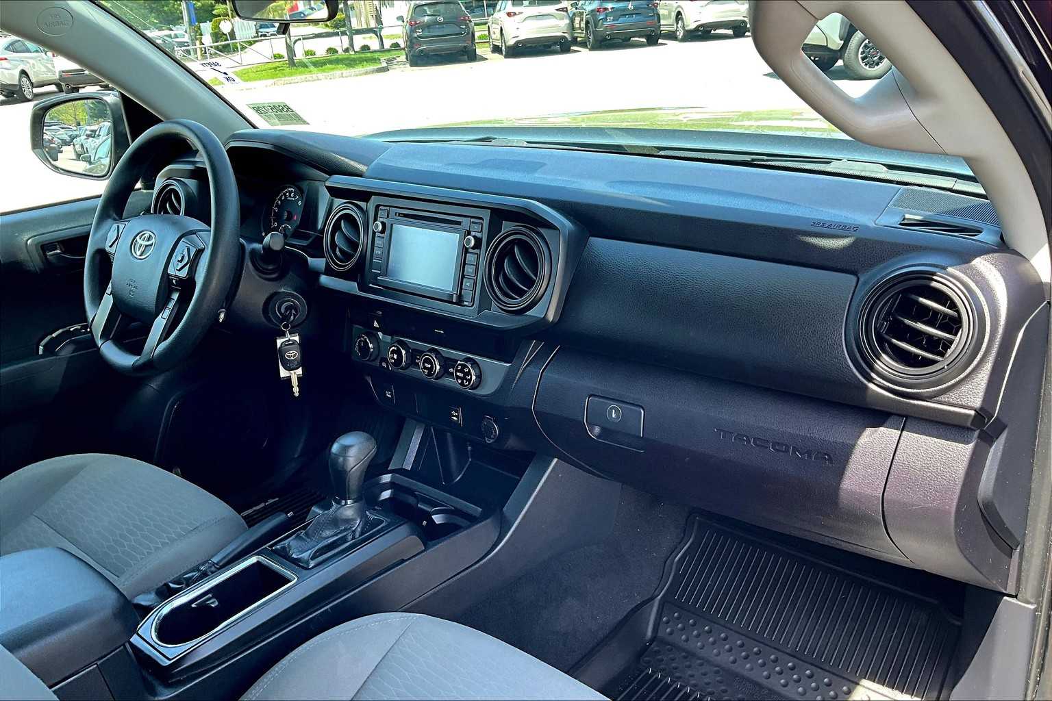 2018 Toyota Tacoma SR - Photo 14