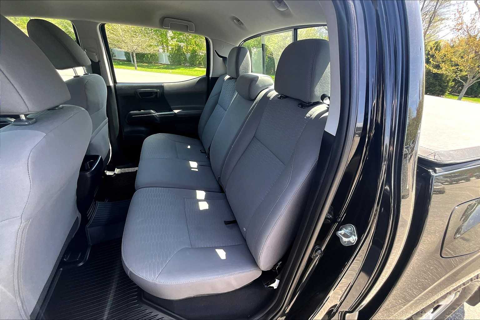 2018 Toyota Tacoma SR - Photo 15