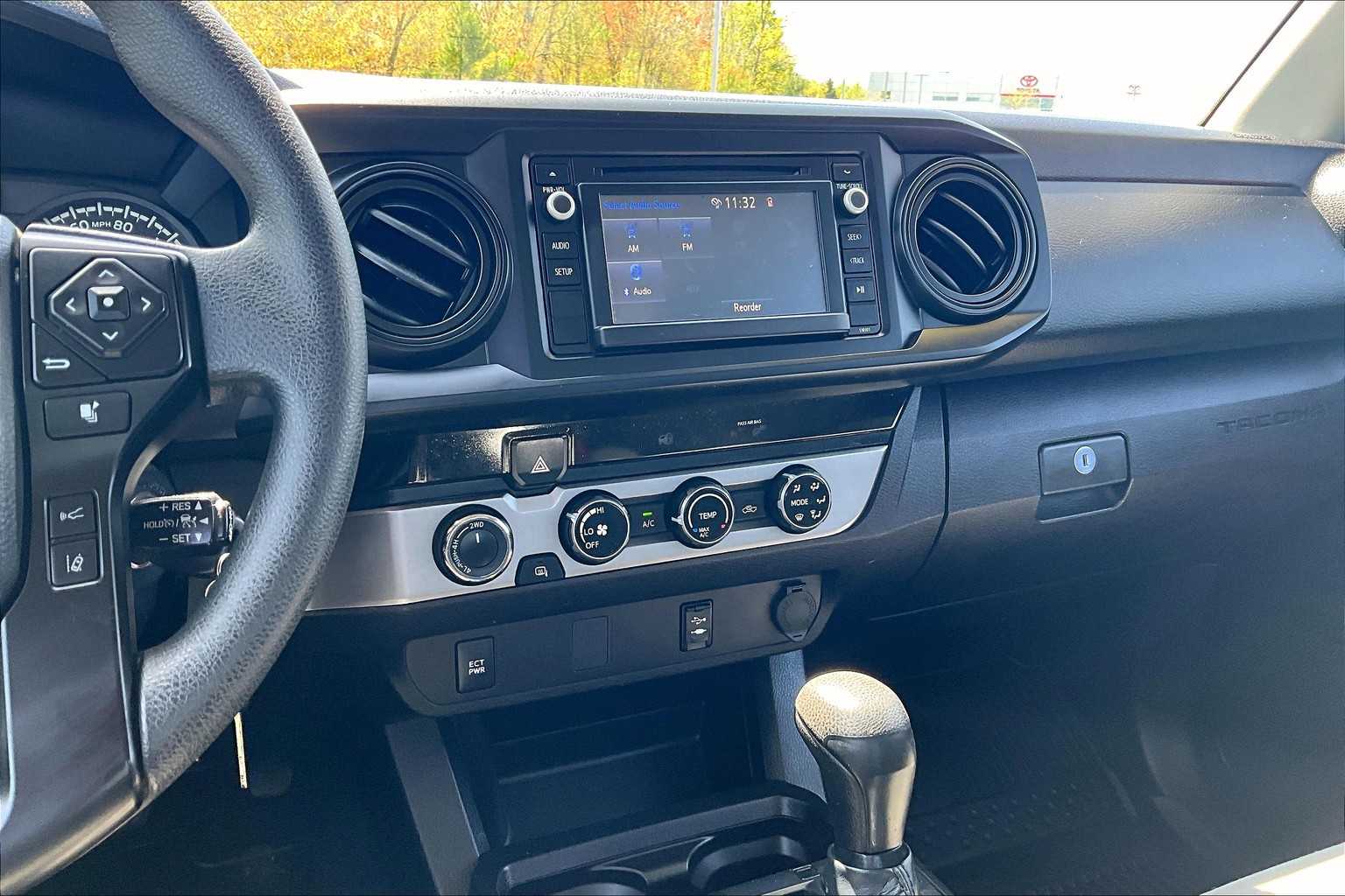 2018 Toyota Tacoma SR - Photo 18