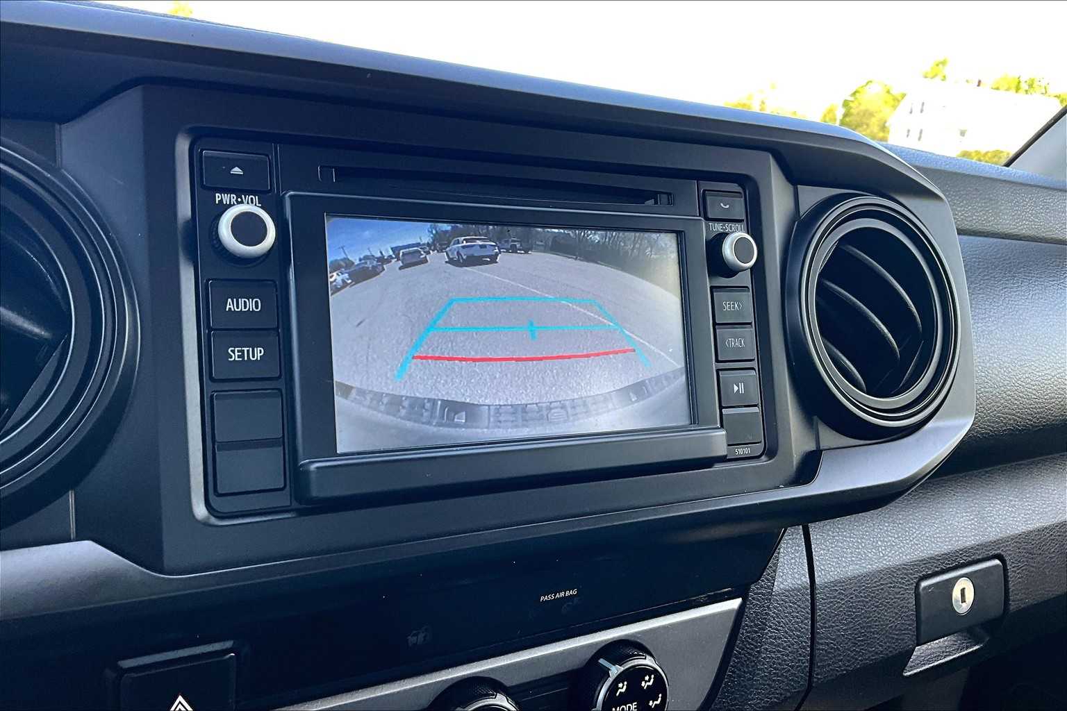 2018 Toyota Tacoma SR - Photo 19