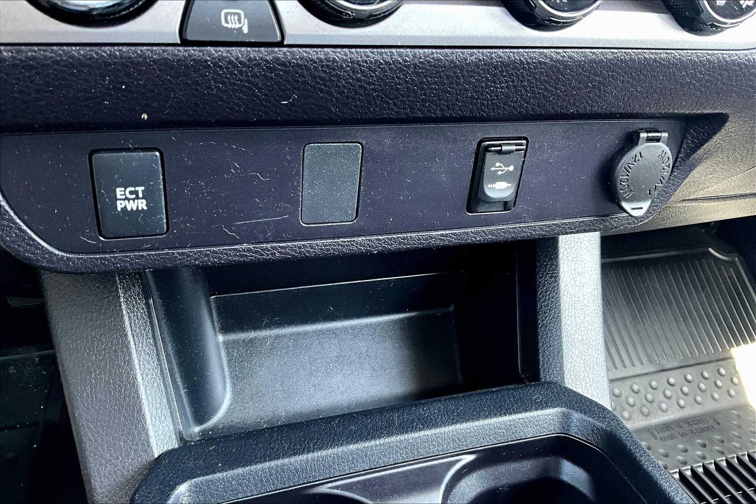 2018 Toyota Tacoma SR - Photo 27
