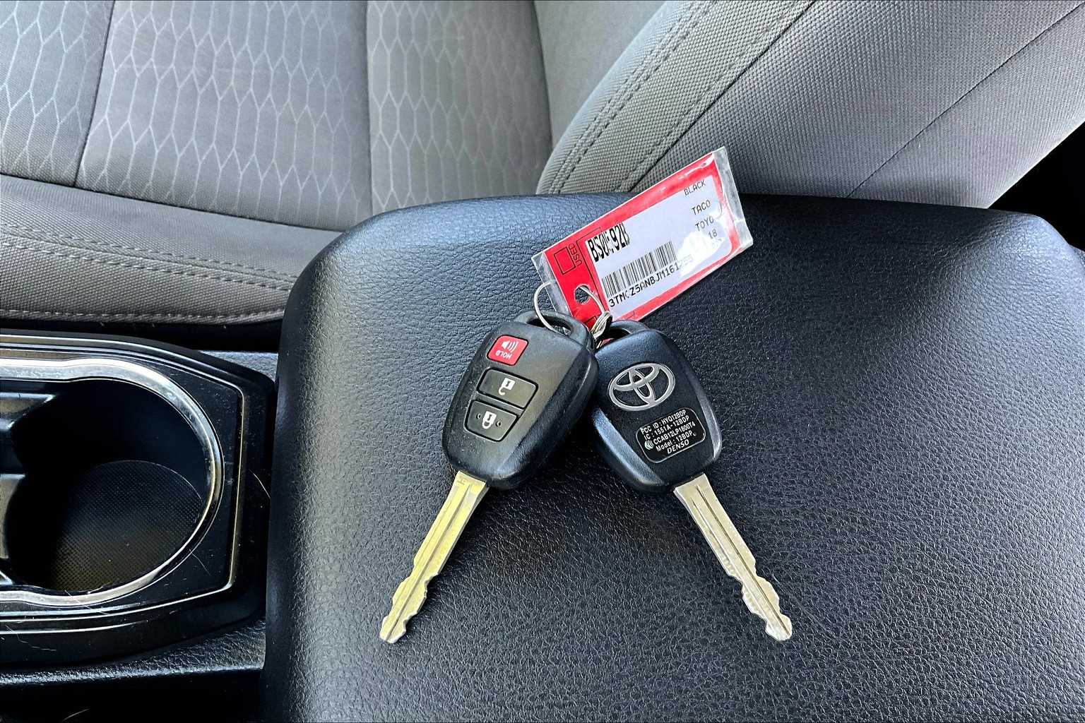 2018 Toyota Tacoma SR - Photo 29