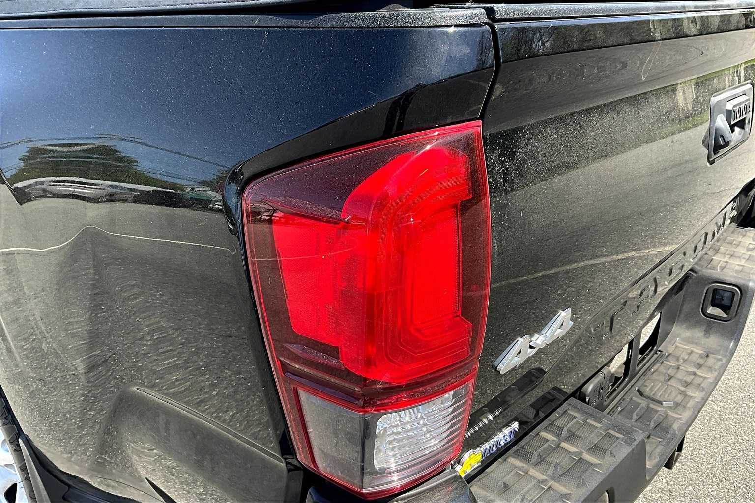 2018 Toyota Tacoma SR - Photo 33