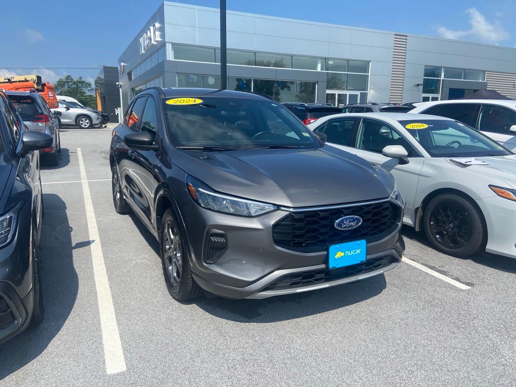 2024 Ford Escape ST-Line - Photo 1