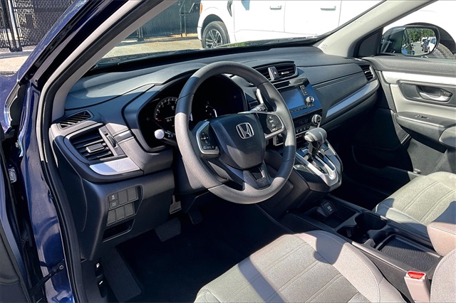 2017 Honda CR-V LX - Photo 14
