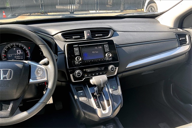 2017 Honda CR-V LX - Photo 6