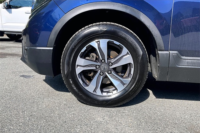 2017 Honda CR-V LX - Photo 9